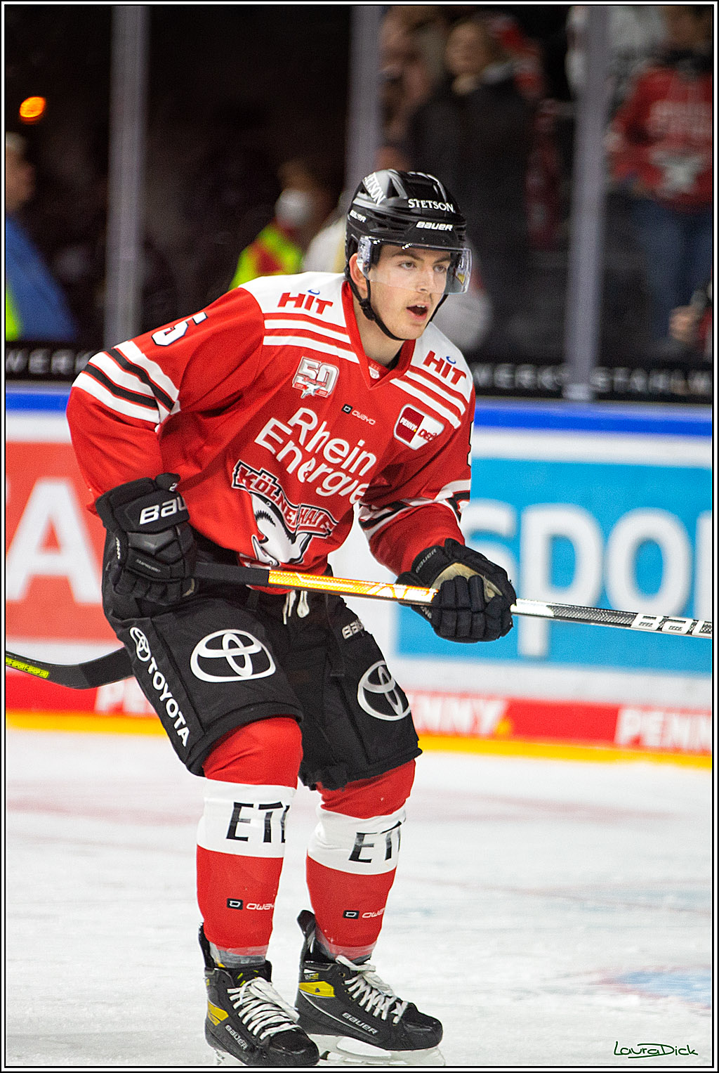 PENNY DEL; Koelner Haie- Schwenninger Wild Wings; Koeln, 06.12.2022